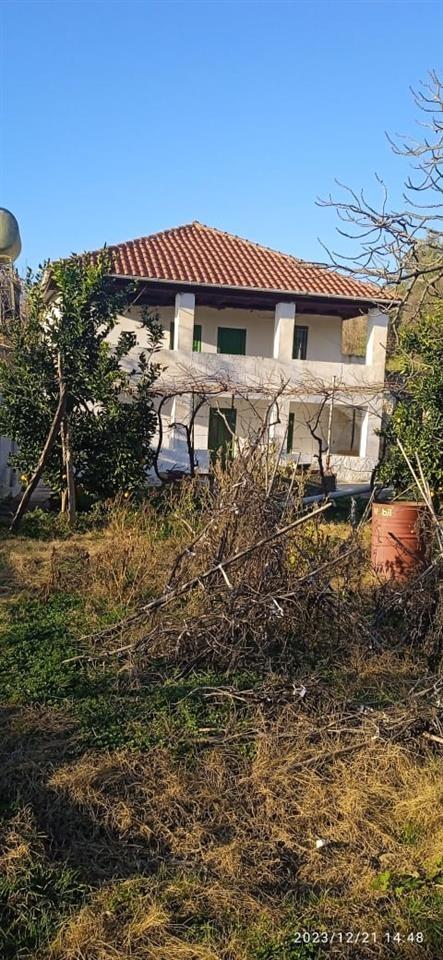 For Sale: House + Land 3800m², Shishtufinë!