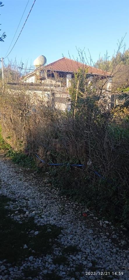 For Sale: House + Land 3800m², Shishtufinë!