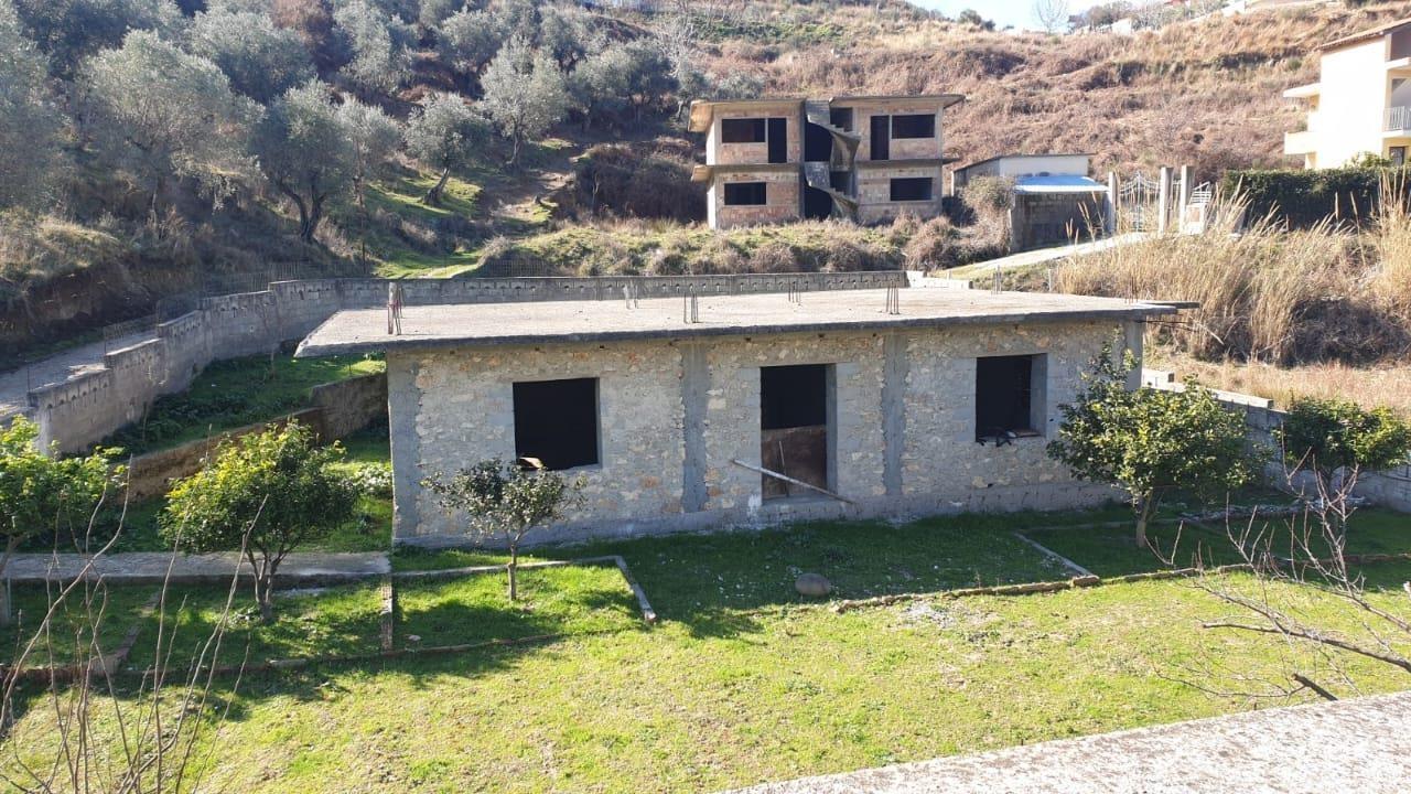🟢 Vendesi Casa + Terreno 500m², Orikum!
