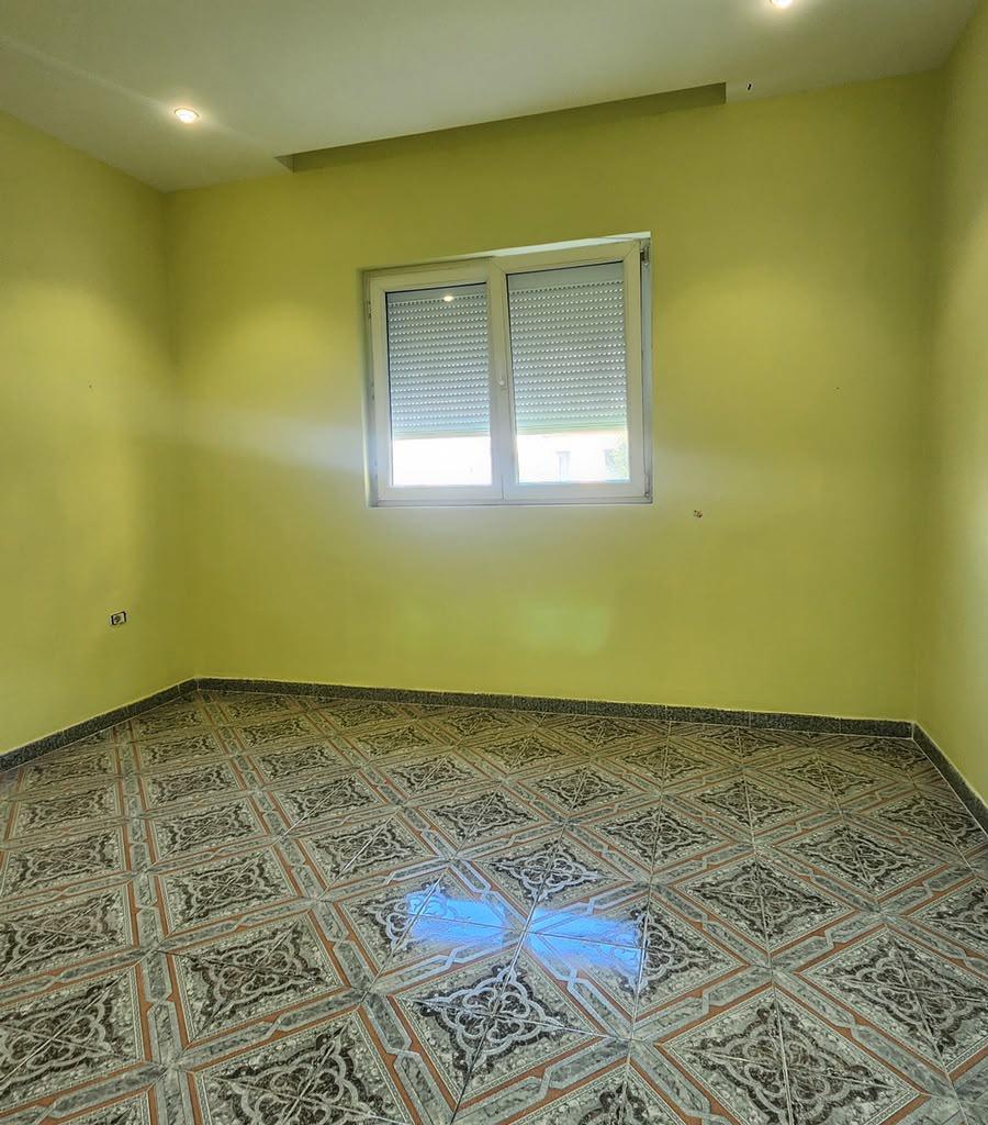 Case 3+1 con cortile - Quartiere Shqiponja