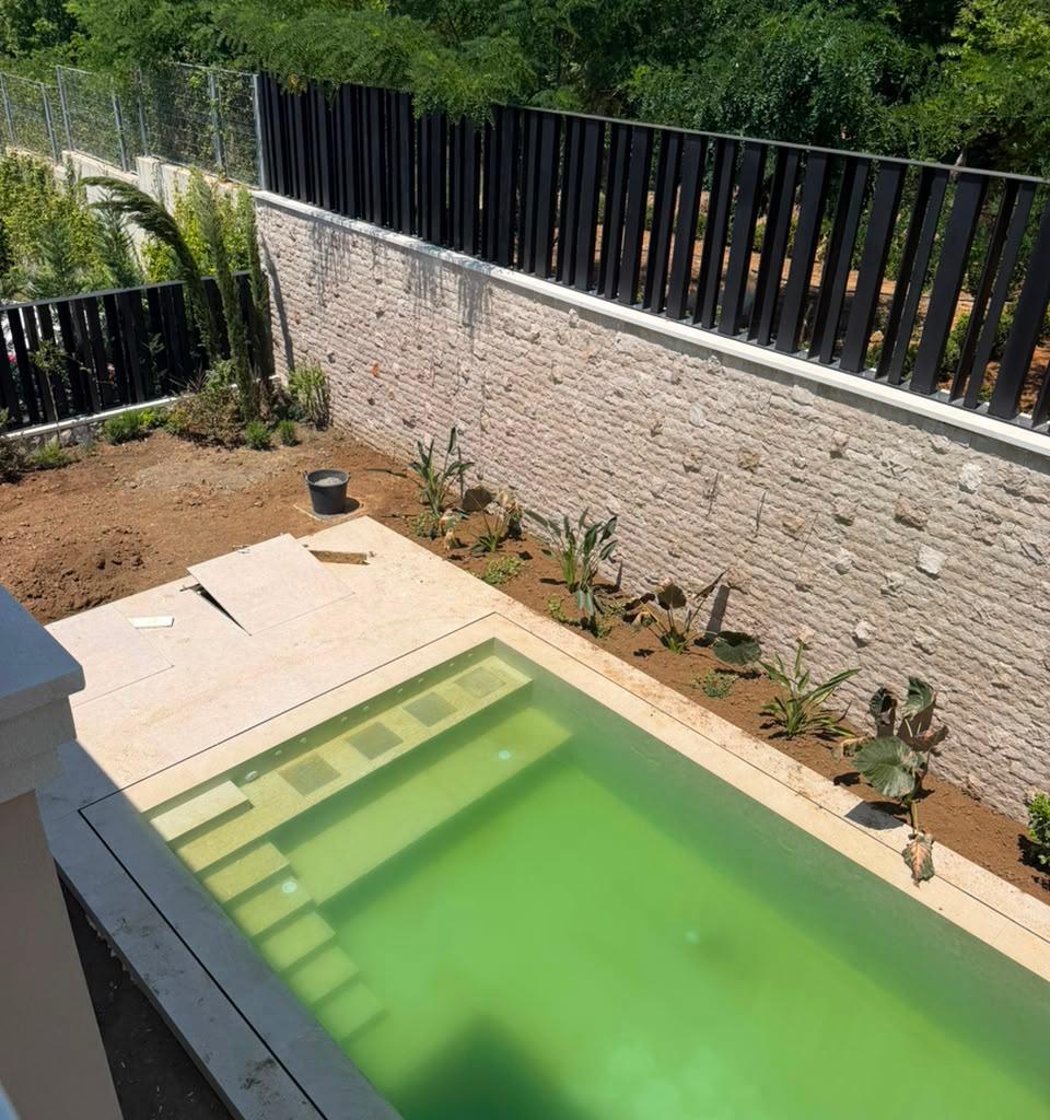 Luxury Villa with Private Pool for Rent – Collina Verde Residence