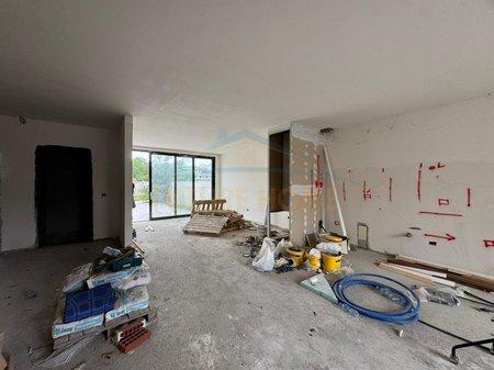 Vendita, Villa su 3 piani + 1 seminterrato, Primavera Residence