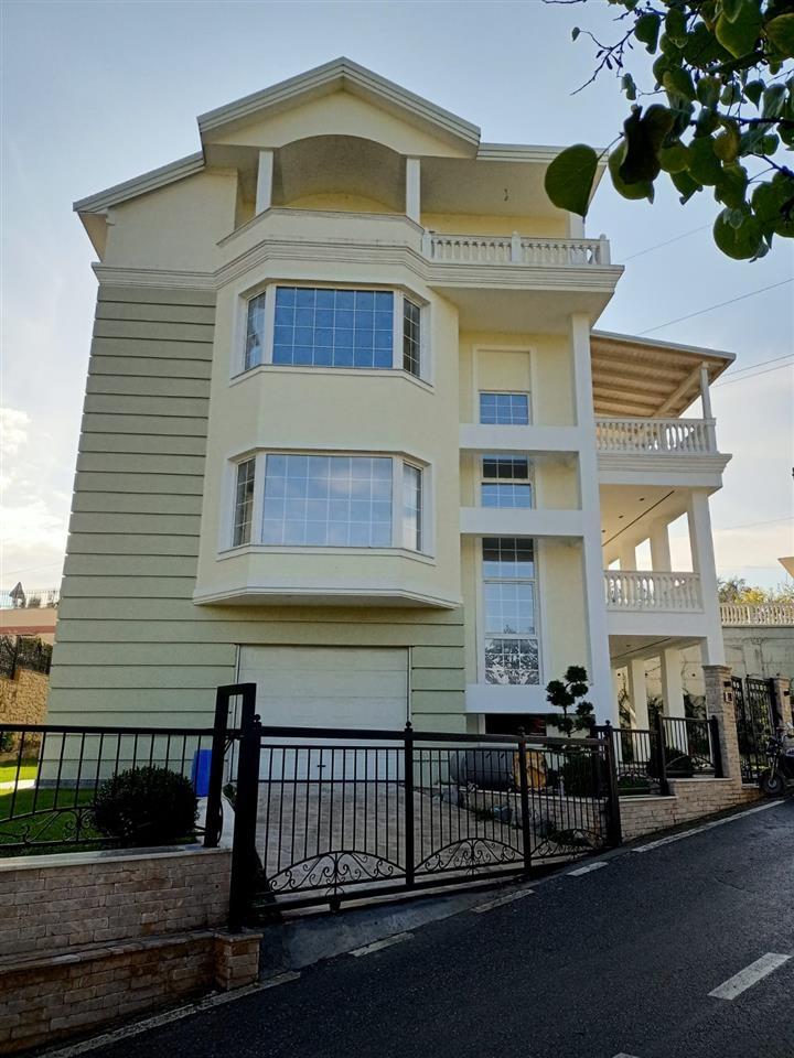 🏡 AFFITTO, VILLA 500m², "AKACIA HILL"!