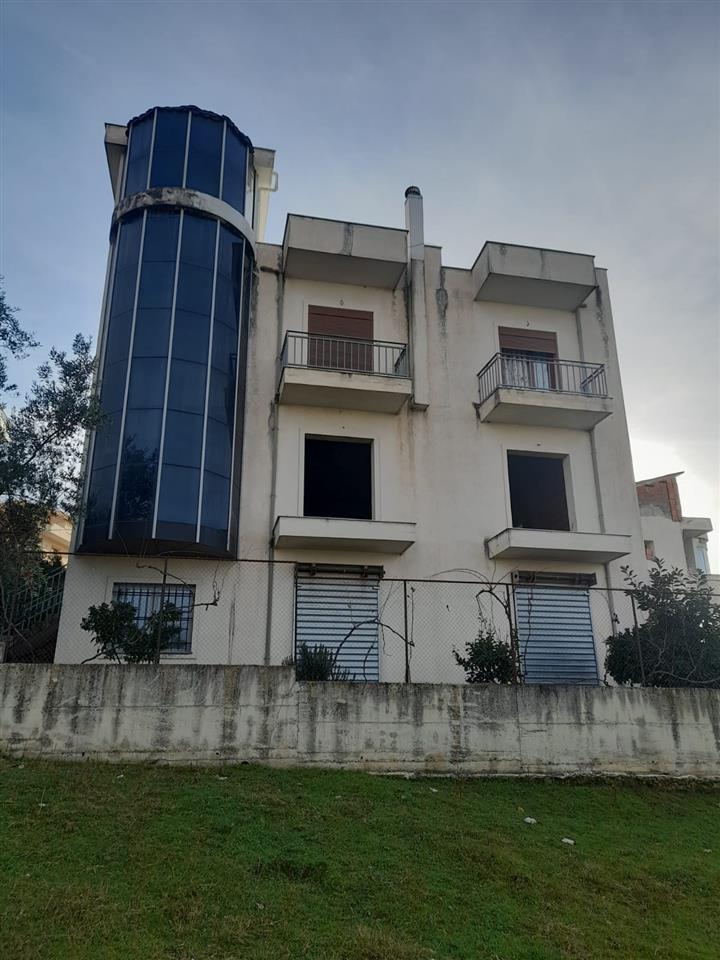SHESIM SHPI 388 M² AFER KRYEGJYSHATES!
