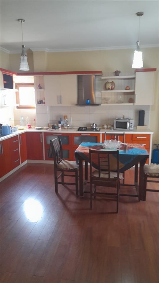 SHESIM SHPI 388 M² AFER KRYEGJYSHATES!
