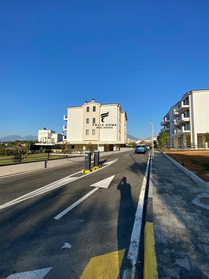 Parking Space for Sale 25 m² in Botanik Neighborhood - 22,000 EUR