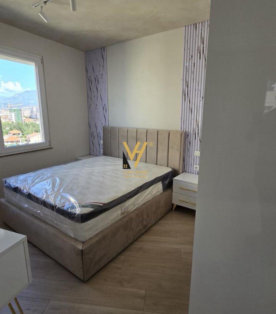 JEPET APARTAMENT 1+1 ME QERA TEK UNAZA E RE 60.000 LEKE