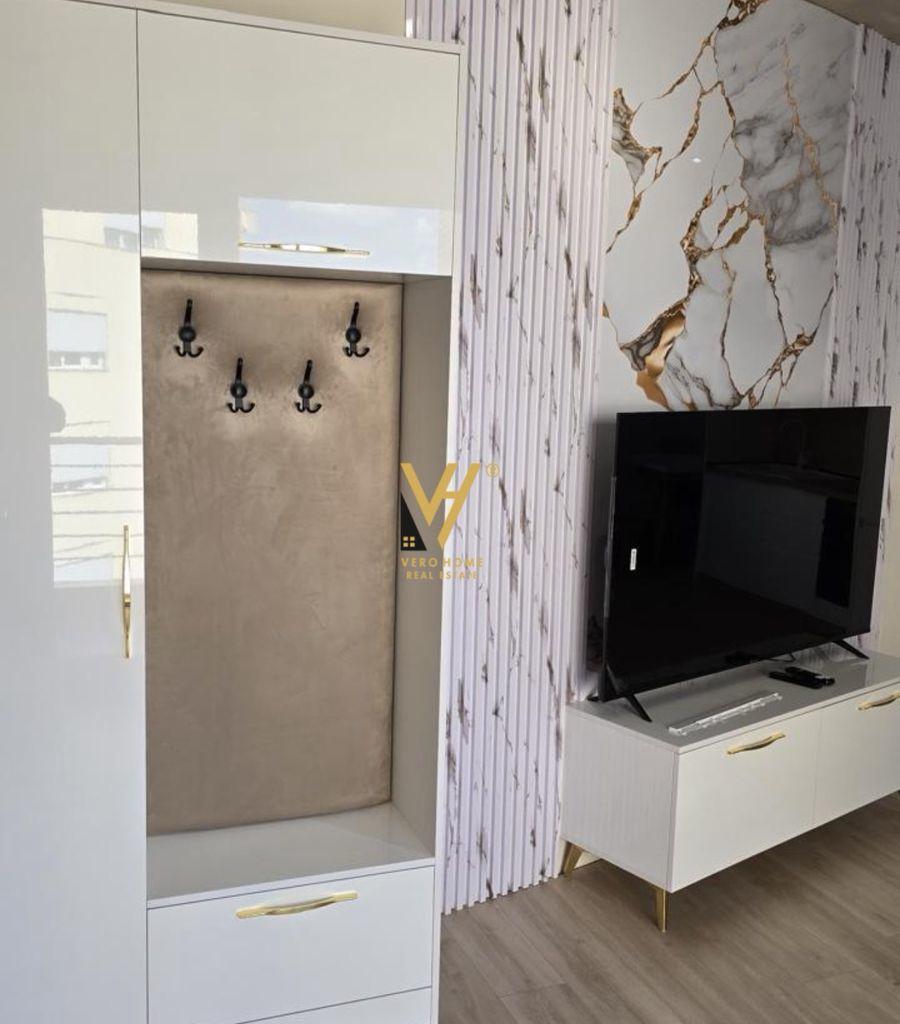 JEPET APARTAMENT 1+1 ME QERA TEK UNAZA E RE 60.000 LEKE