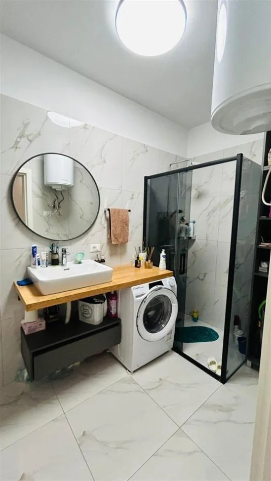 Tirane, Apartment for Sale 1+1+Balcony, 5th Floor, 72 m², €198,000 (ZOGU I ZI)