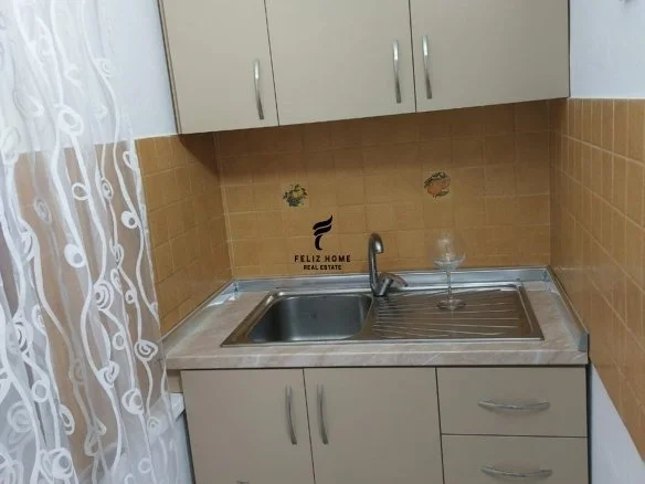 Tirane, vendesi appartamento 1+1 Piano 5, 52 m² 91.500 € (KINOSTUDIO)