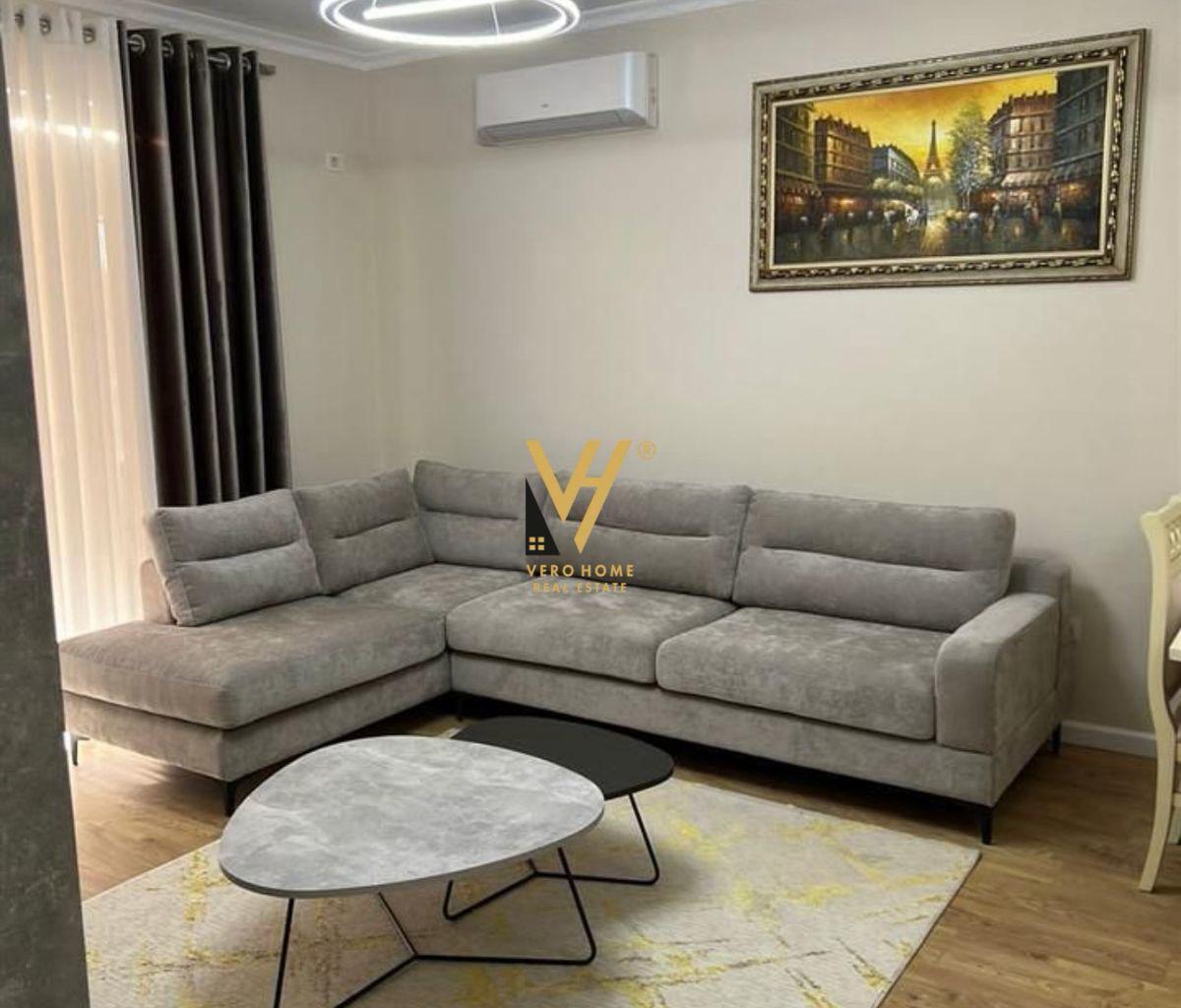 JEPET APARTAMENT 2+1+2+BLK ME QIRA TE RR.GRAMOZ PASHKO 800 E