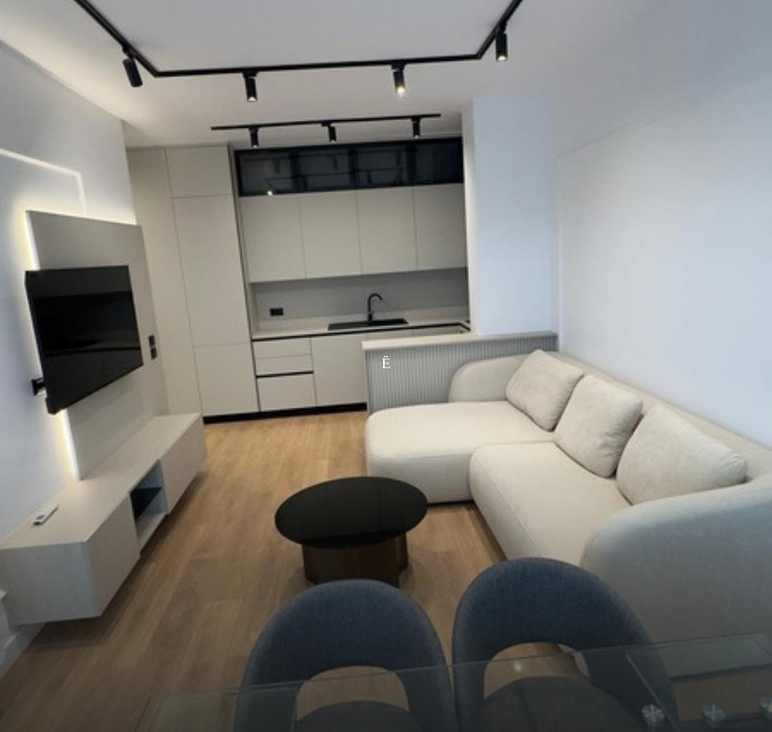 Apartament 1+1 Prane universitetit UET, Tirane