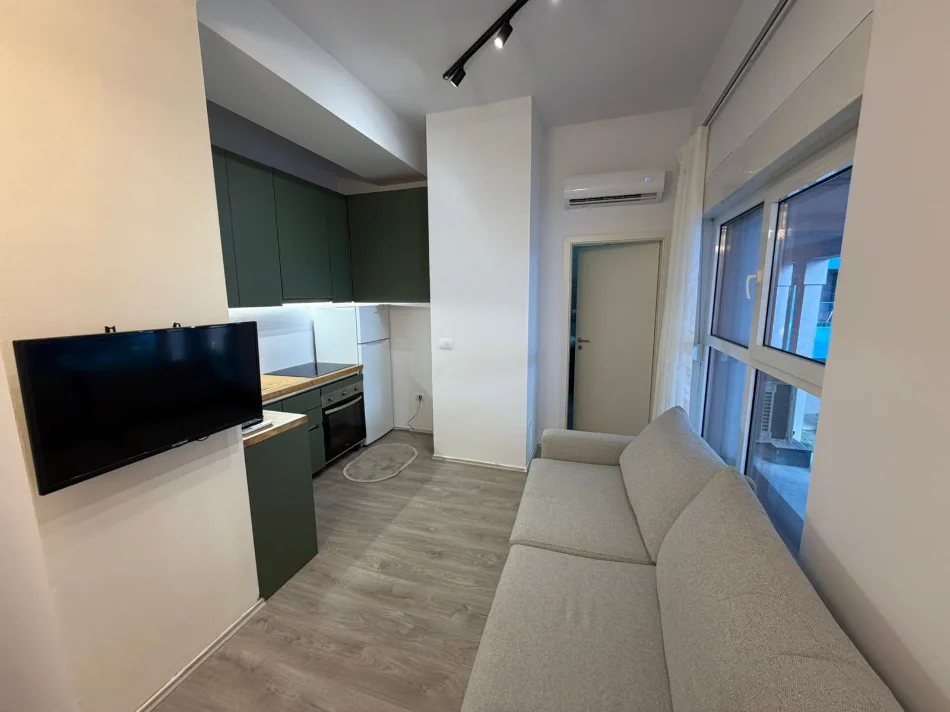 Tirane, shitet garsonier 1+1 Kati 2, 43 m² 81.000 € (MANGALEM)