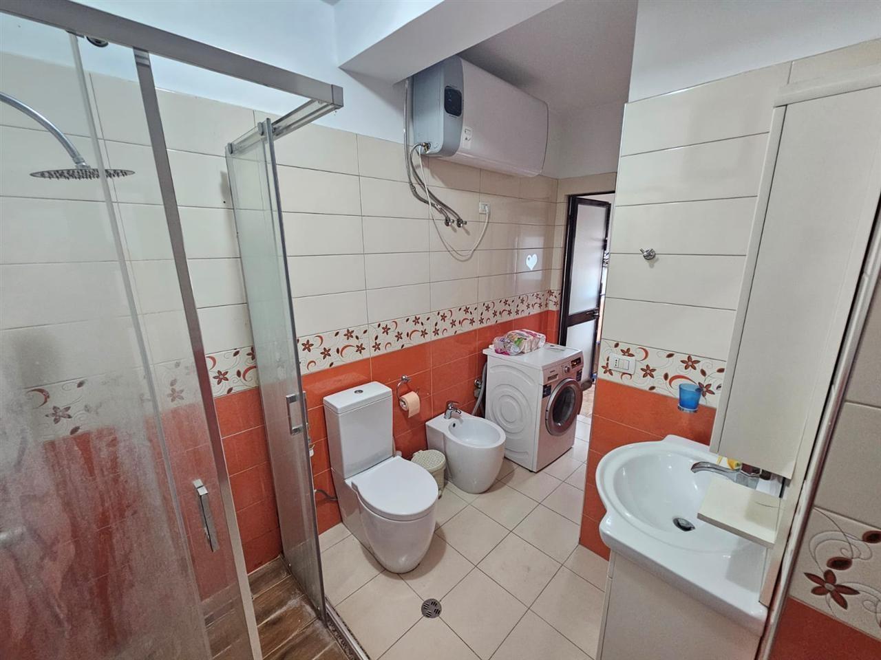 Apartament Ne Shitje 3+1 Tek Rruga e Kavajes ( ID 130105) Ti