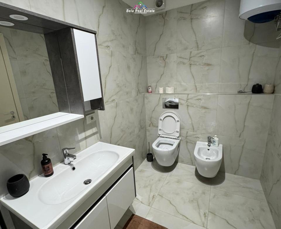 Apartament Me Qera 2+1 tek Ali Demi (ID B2201521) Tirane