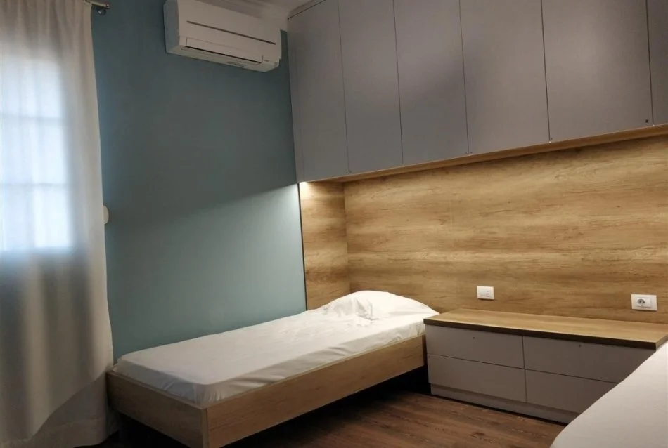 Tirane, affitto appartamento 2+1 Piano 5, 110 m² 1.100 € (MYSLYM SHYRI)