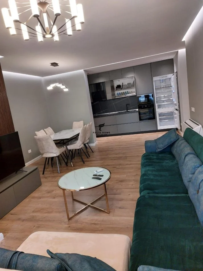 Tirane, affitto appartamento 2+1, Piano 5, 115 m² 800 € (DON BOSKO)