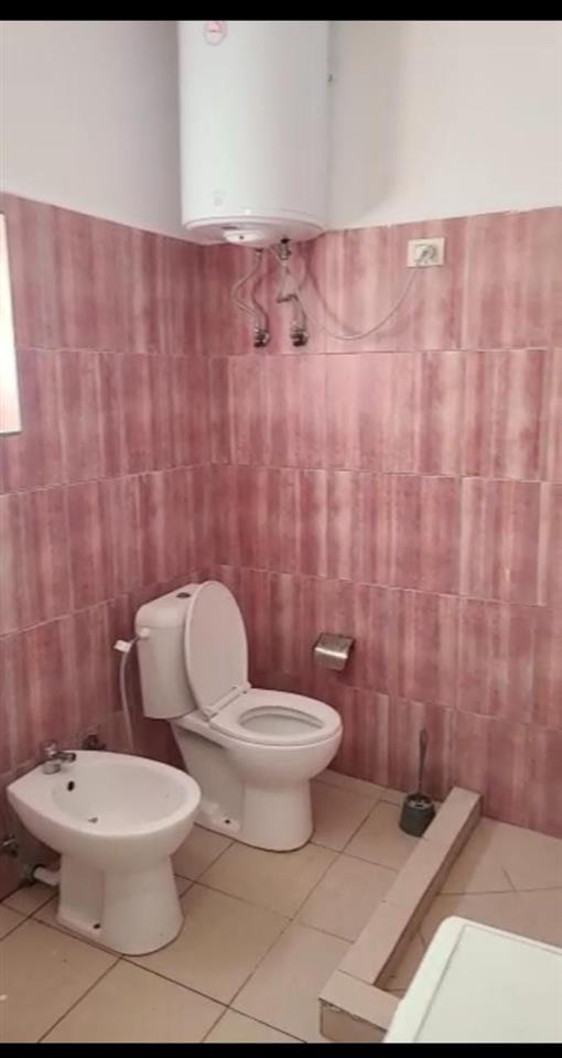 Shtepi Private 1 Kateshe Per Qera Tek 21 Dhjetori (ID BV2239