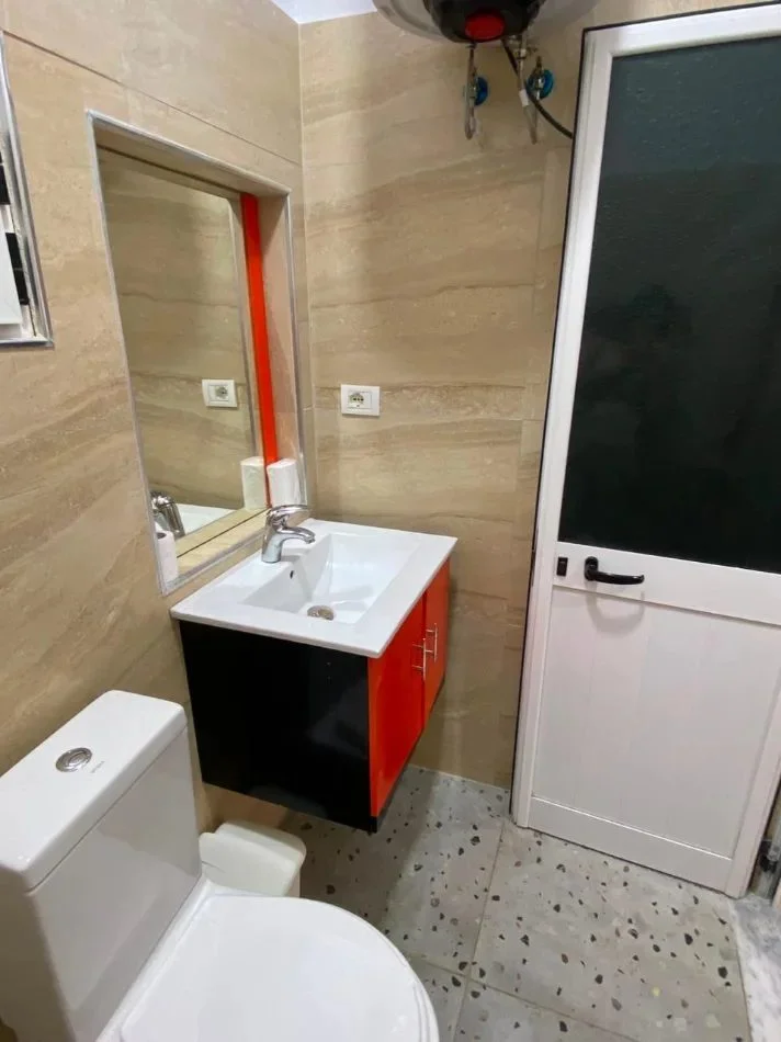 Tirana, affitto di appartamento 1+1 Piano 1, 45 m² 400 € (Varri i Bamit)