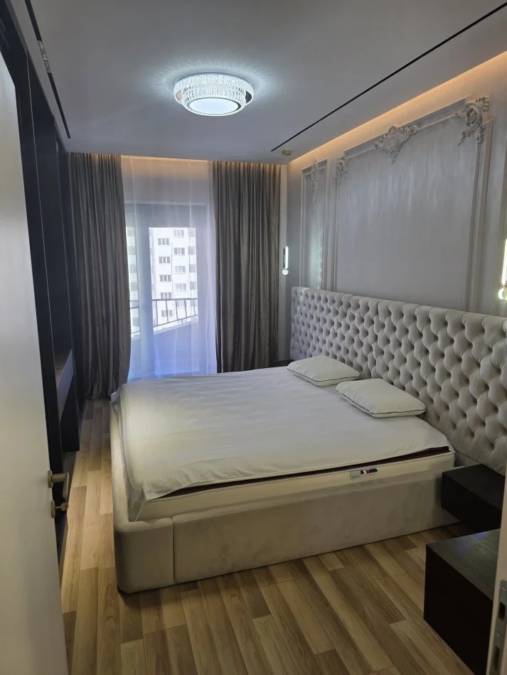 Tirane, affitto appartamento 2+1 Piano 7, 117 m² 1.000 € (FUSHA E AVIACIONIT)