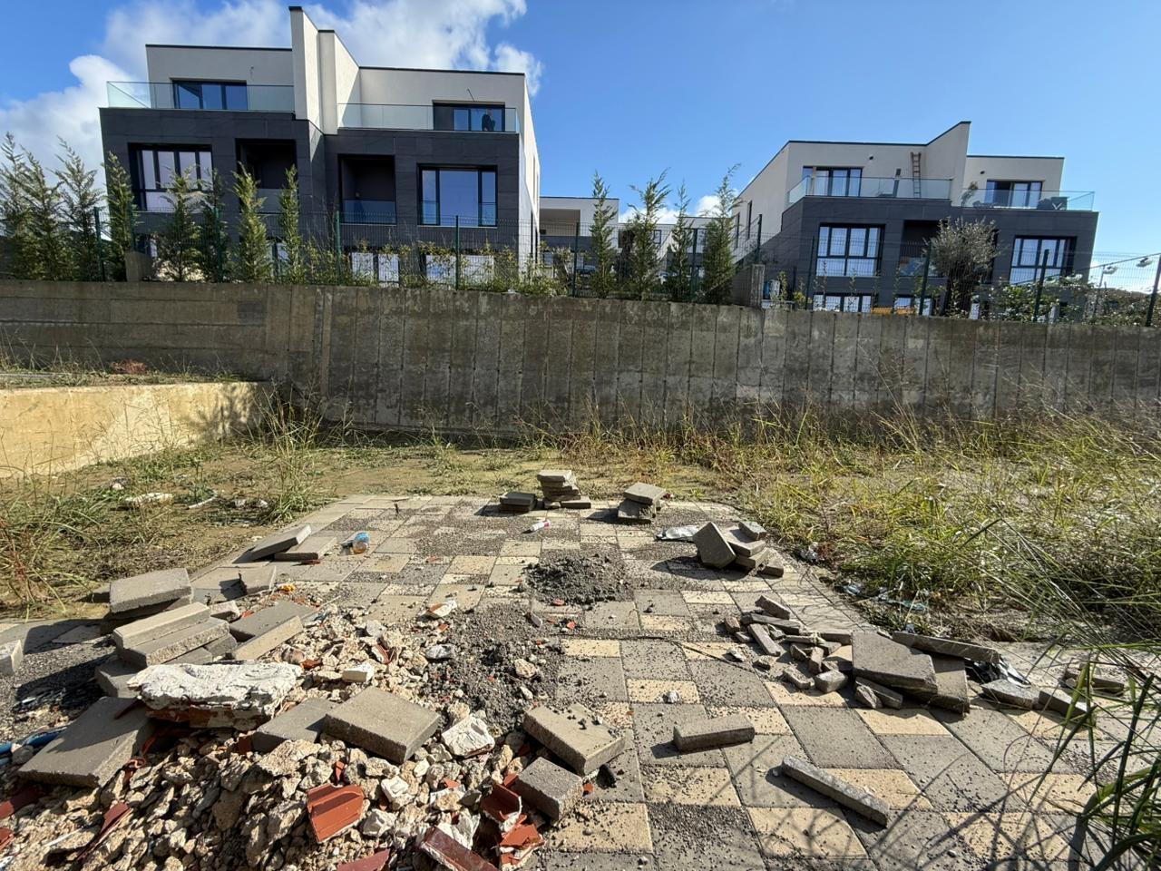 Two-Storey Villa for Sale, Lakeside Residence