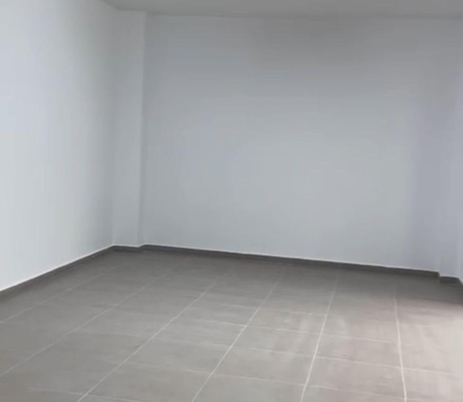 Zyre Me Qera Tek Ish-Dogana (ID BZ2653) Tirane
