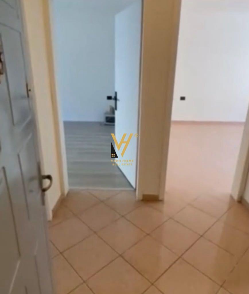 JEPET ZYRE 70 M2 ME QERA TE TIRANA E RE 65.000 LEKE