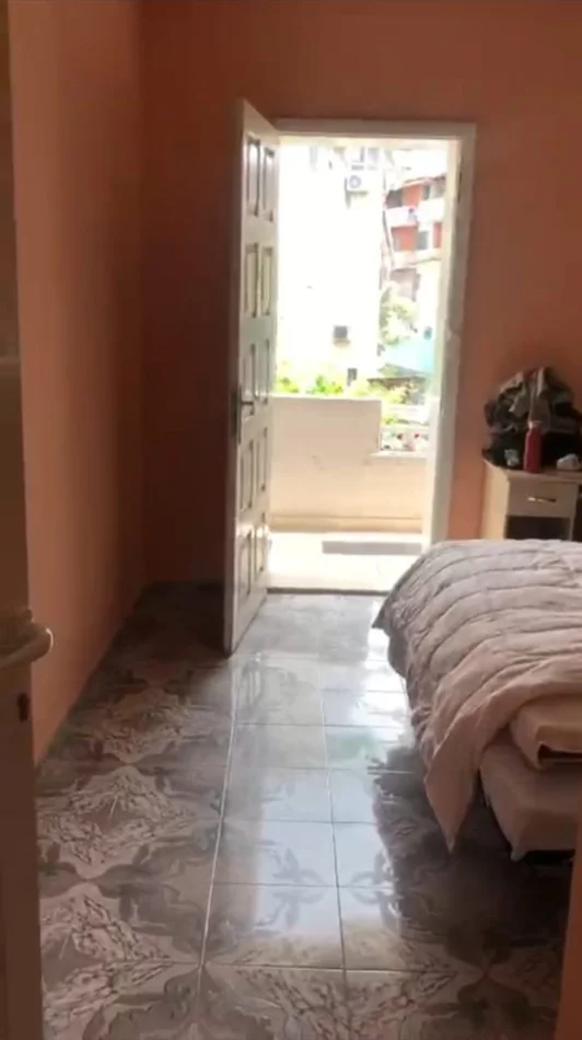 Tirana, affitto di appartamento 3+1 Piano 2, 120 m² 700 € (Mercato Elettrico)