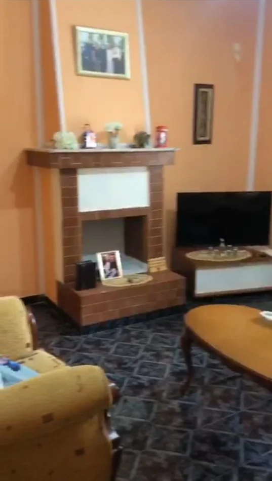 Tirana, affitto di appartamento 3+1 Piano 2, 120 m² 700 € (Mercato Elettrico)