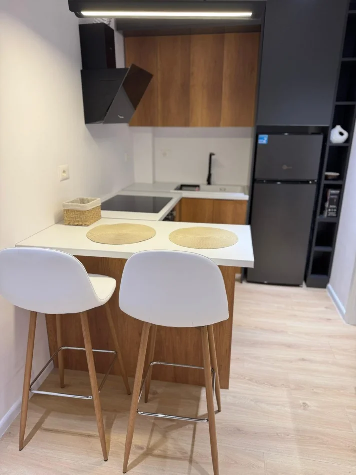 Tirane, affitto monolocali Kati 2, 45 m² 420 € (Ali Demi)