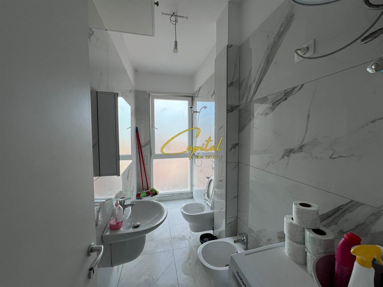 BUSINESS PREMISES FOR SALE 137 M2 ASTIR 450,000 EURO
