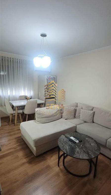 Qira, Apartament, 2+1, Kinostudio, 50.000 Leke/Muaj