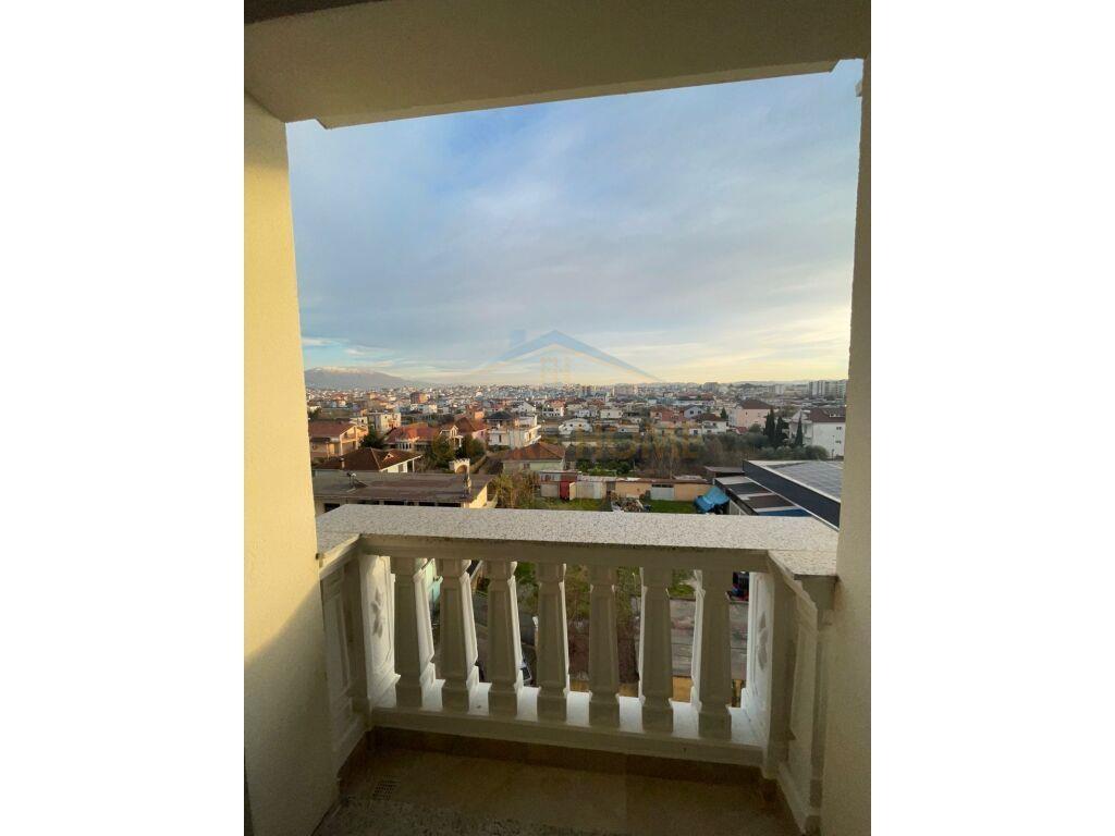 Shitet, Apartament 1+1, Kamëz, Tiranë.