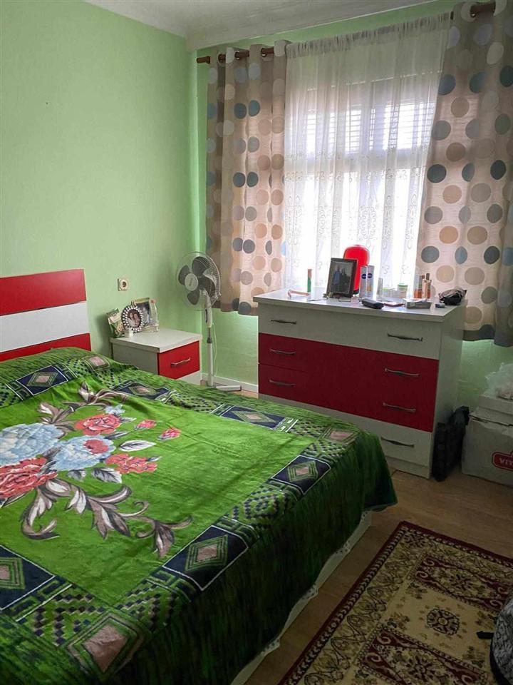 SHITET APPARTAMENTO 3+1 ZOGU I ZI 185.000 EURO