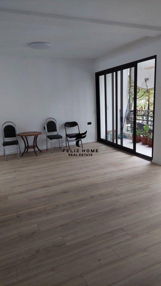 ZYRE ME QERA 120 M2 RRUGA MYSLYM SHYRI 1.200 EURO