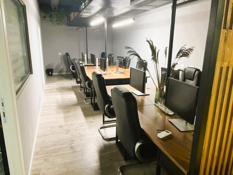 🏢Jepet zyre me qira te kompleksi Square 21, Rruga Kavajes✨