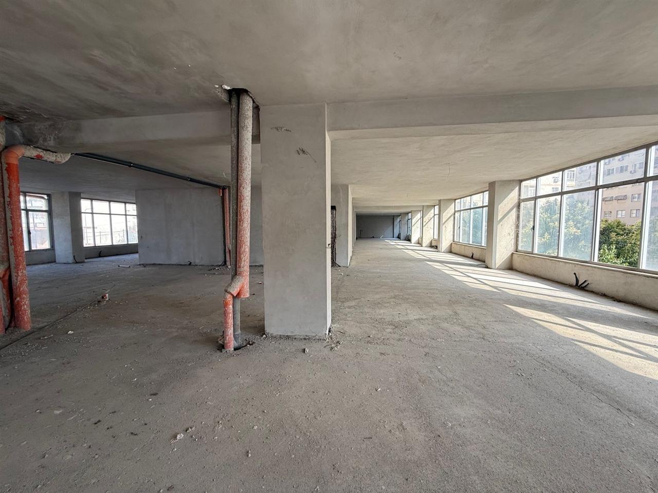 WAREHOUSE WITH LAND 811M2 ASTIR 3,300 EURO