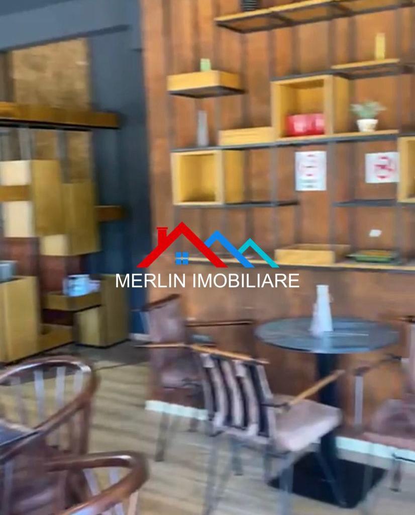Locale in affitto, bar-caffè con terrazza sul Lago di Tëth
