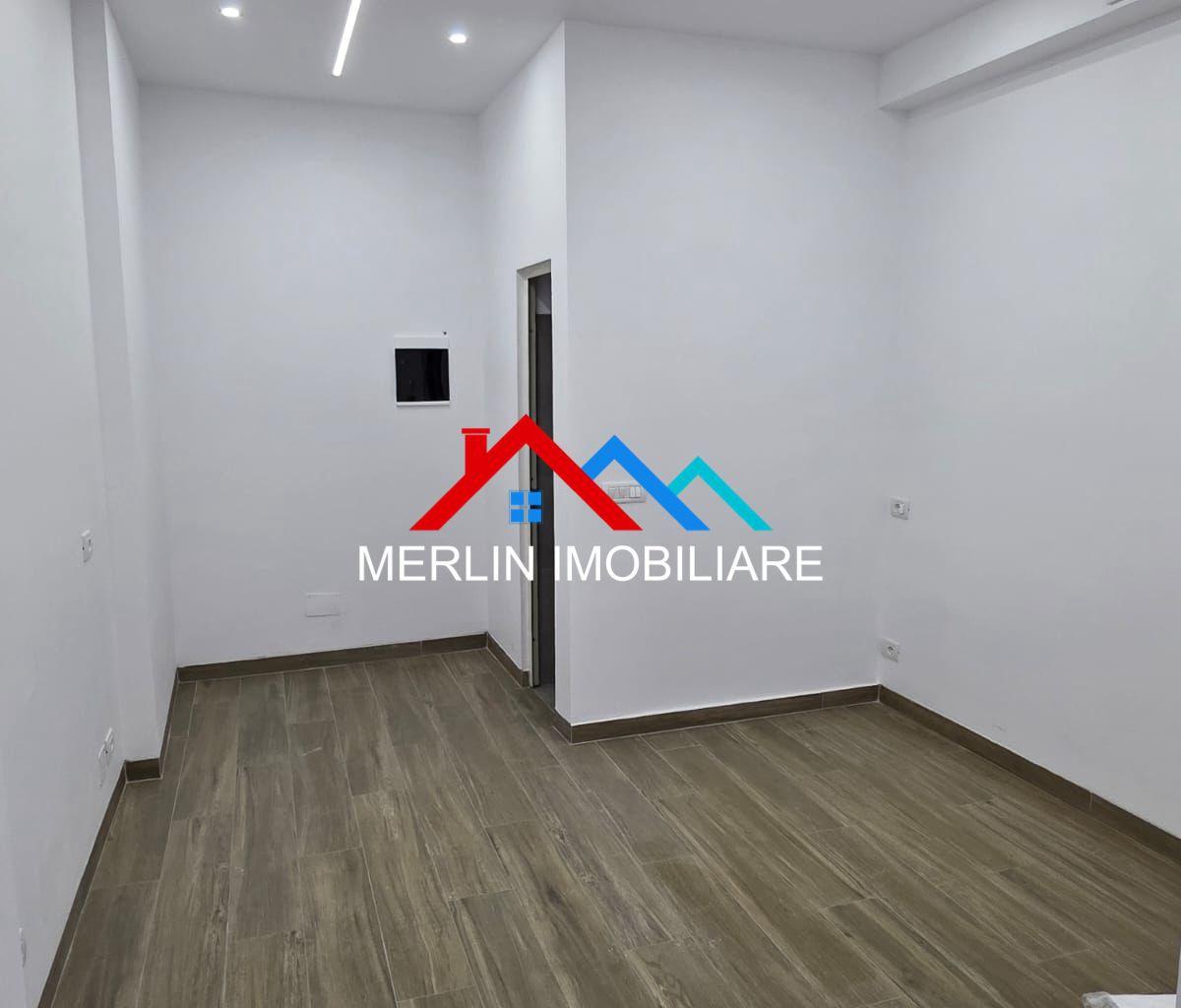 SHITET AMBJENT BIZNESI 27M2 NE KOMUNEN E PARISIT.
