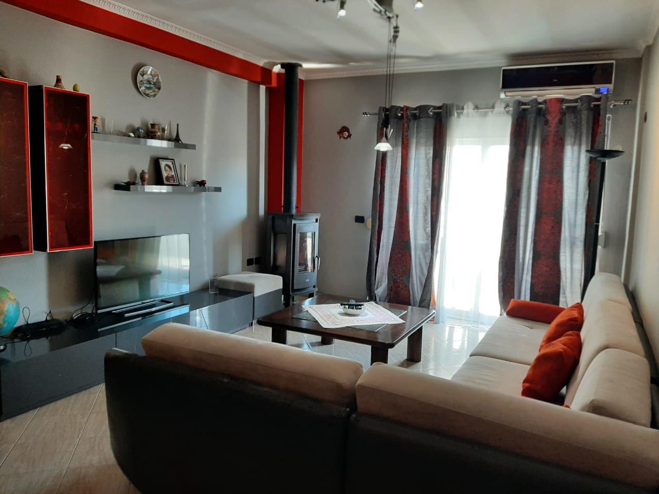 JEPET APARTAMENT ME QERA 2+1+2, ASTIR