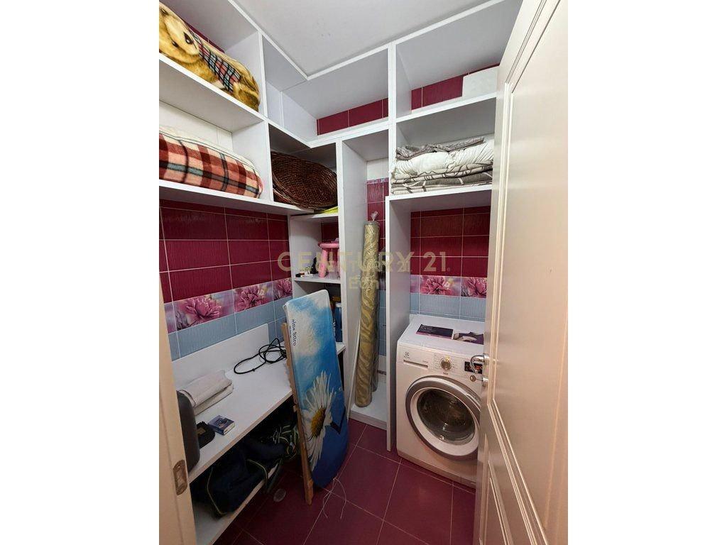 APPARTAMENTO 2+1 IN VENDITA VICINO ALLA COMUNE, DURRES ! 308.000 €