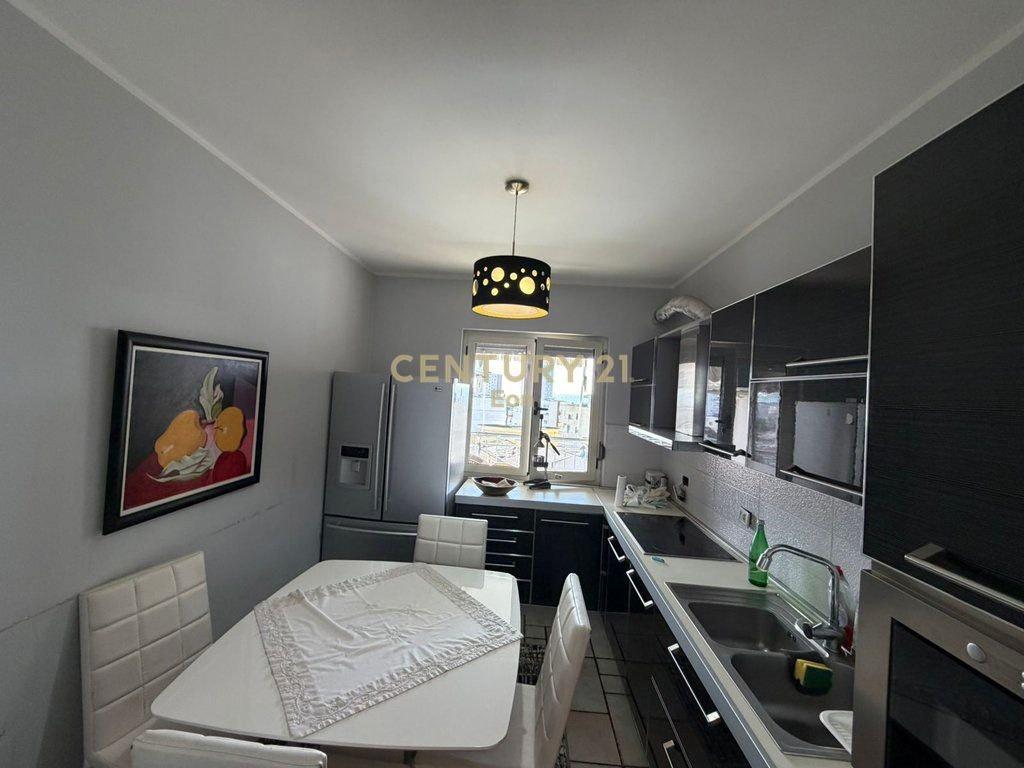 APPARTAMENTO 2+1 IN VENDITA VICINO ALLA COMUNE, DURRES ! 308.000 €