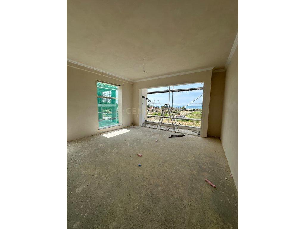 Appartamento 3+1+2+posto auto con vista mare in vendita a G