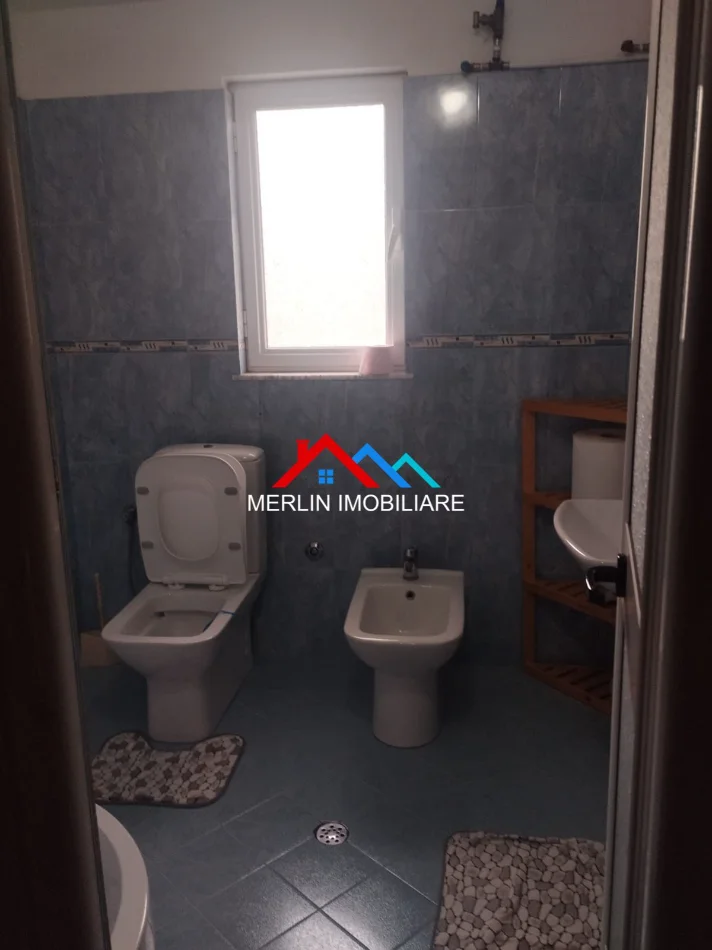 Tirane, Apartment for Sale 4+1+Balcony, 3rd Floor, 176 m², €235,000 (RRUGA TANUSH SHYTI, KOMBINAT)