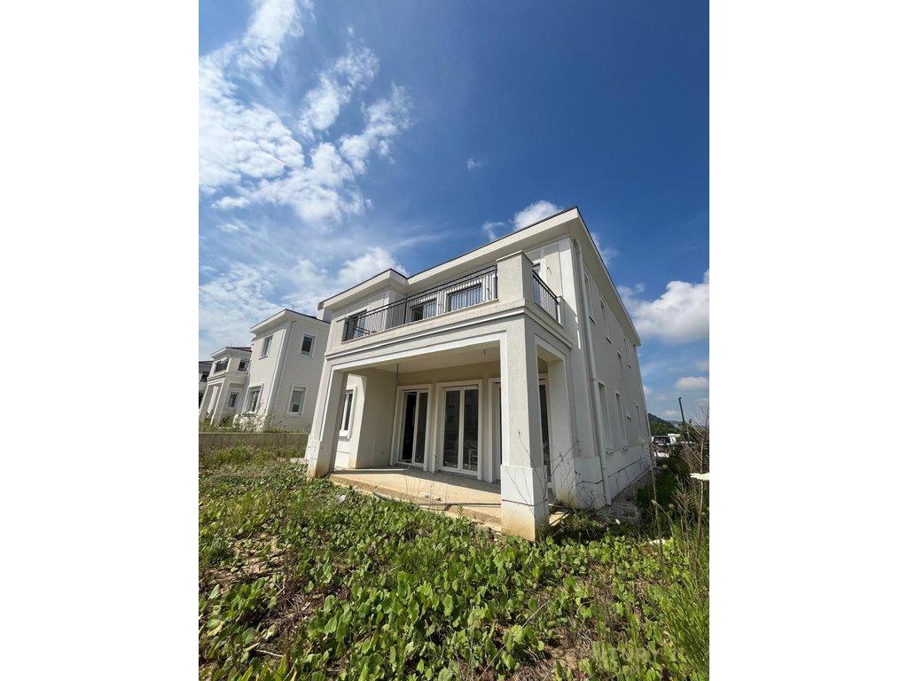 Vila di lusso con piscina, Rolling Hills 2 1,200,000