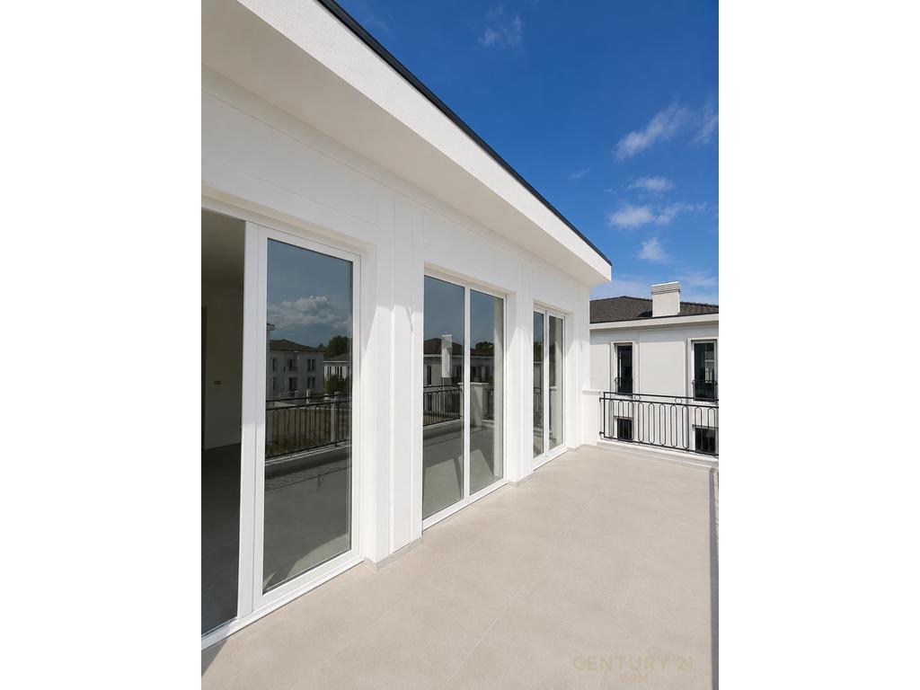 Vila di lusso con piscina, Rolling Hills 2 1,200,000