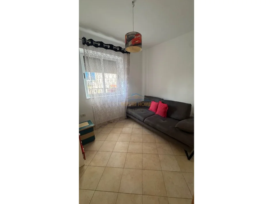 Tirane, 3+1 Apartment for Rent, 2nd Floor, 91 m², €600 (Fortuzi)