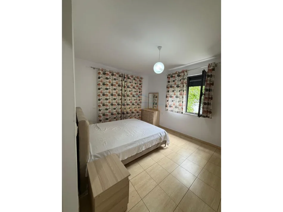 Tirana, 2+1 Apartment for Rent, 3rd Floor, 55 m², 550 € (Asim Vokshi)