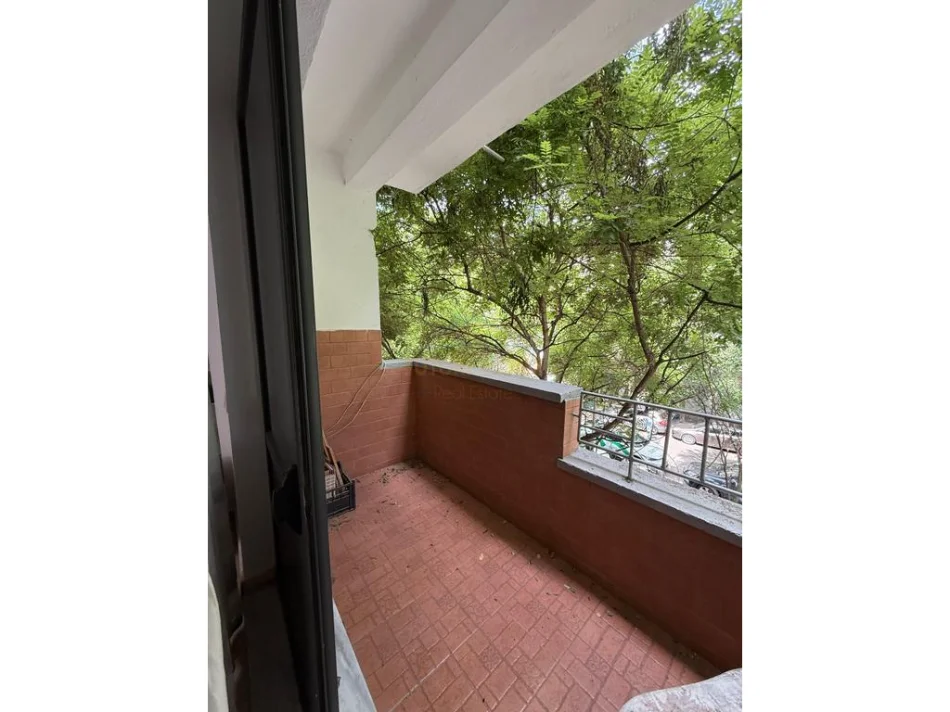 Tirana, 2+1 Apartment for Rent, 3rd Floor, 55 m², 550 € (Asim Vokshi)