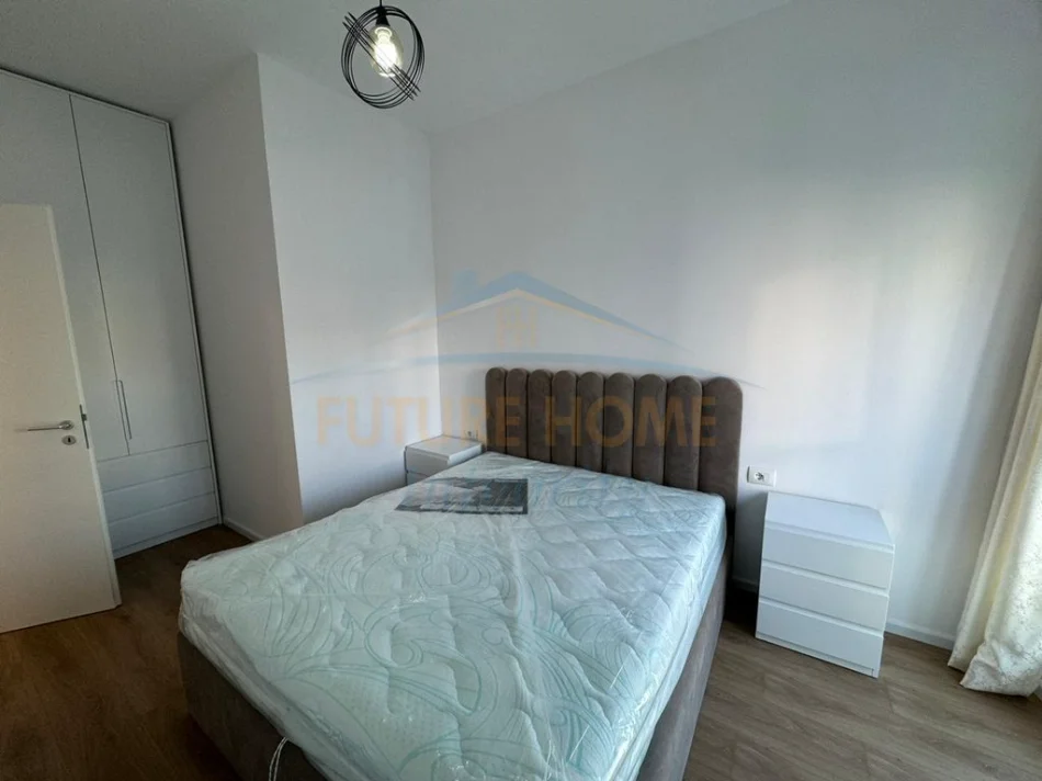 Tirane, jepet me qera apartament 1+1 Kati 4, 69 m² 440 € (Kaimi)